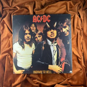 AC/DC - HIGHWAY TO HELL (1979) [BR]